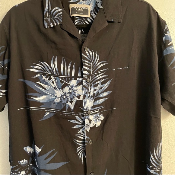 Jack & Jones Core oversized palm print short - Picture 11 of 12